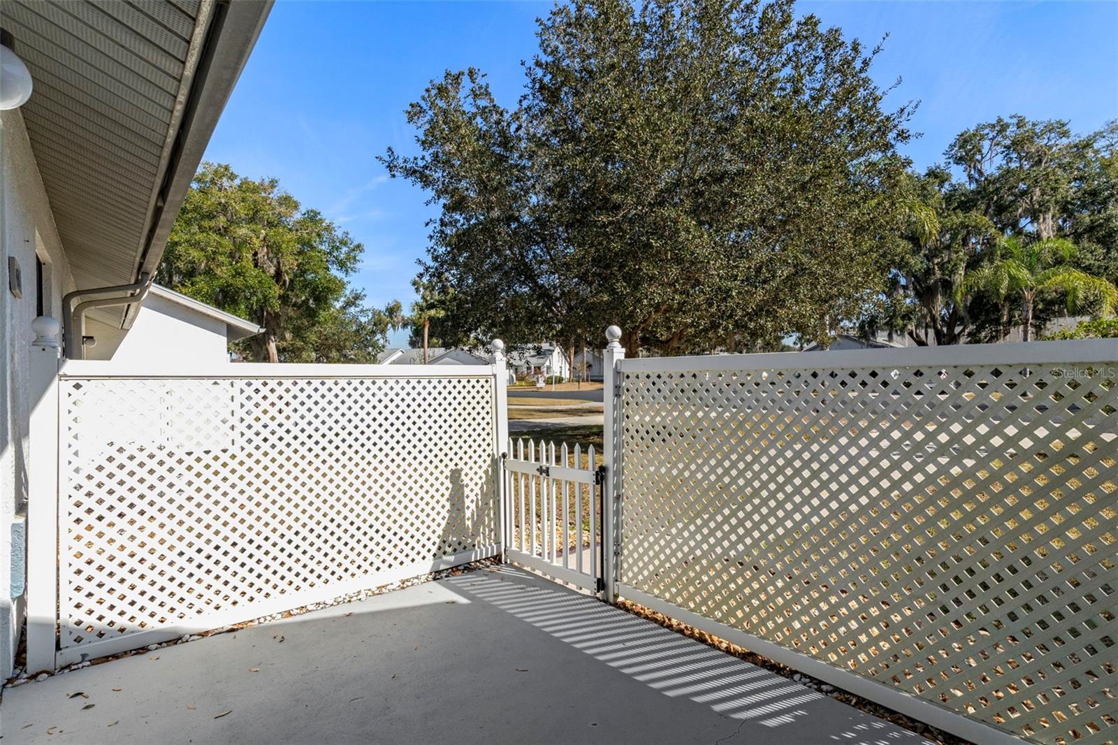 Image 9 of 54 For 475 Landing Boulevard