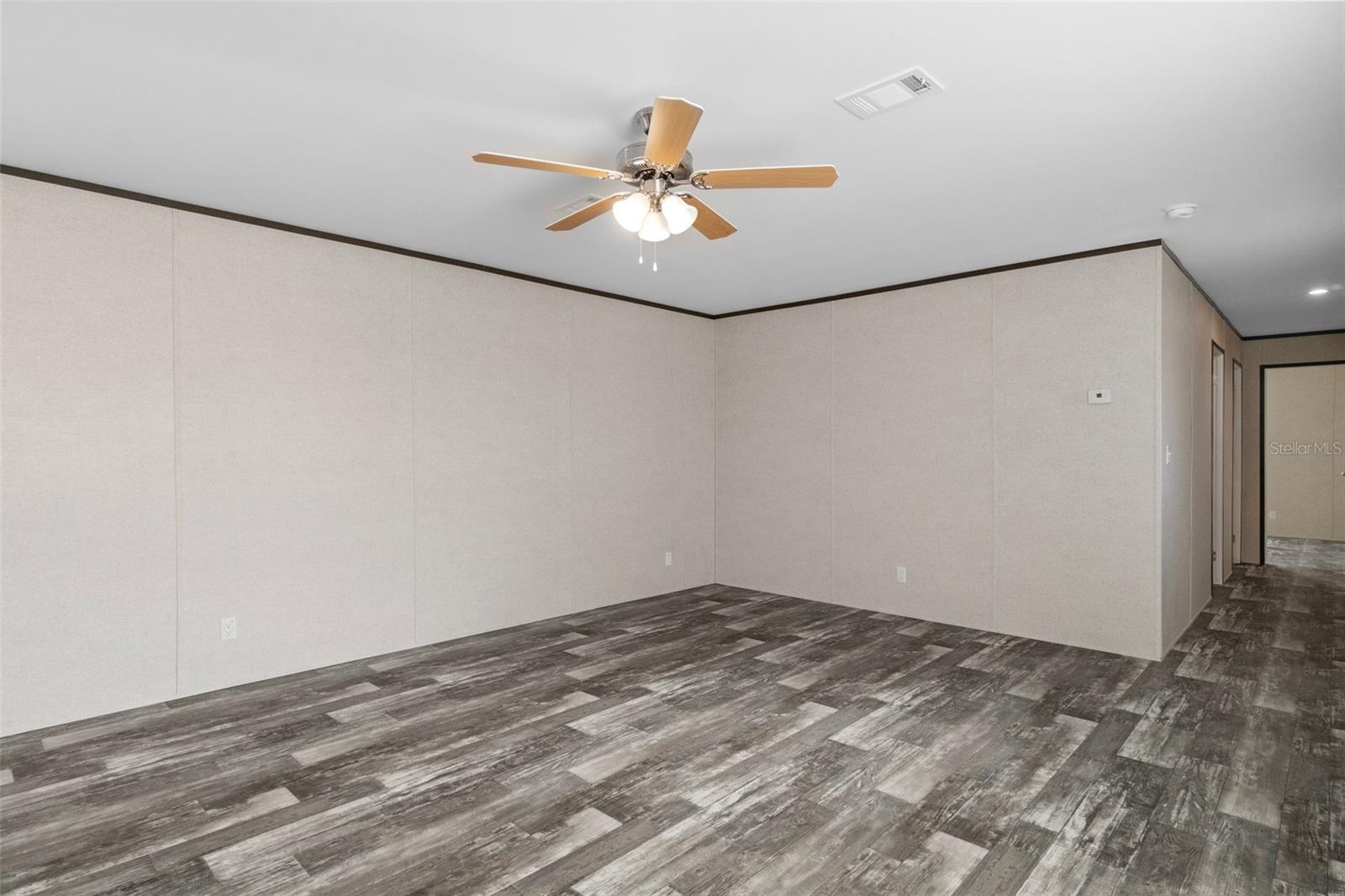 Image 15 of 36 For 5122 Miami Avenue