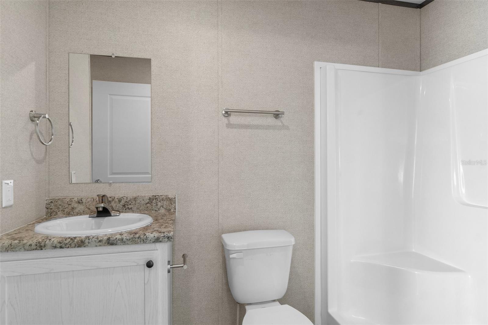 Image 19 of 36 For 5122 Miami Avenue