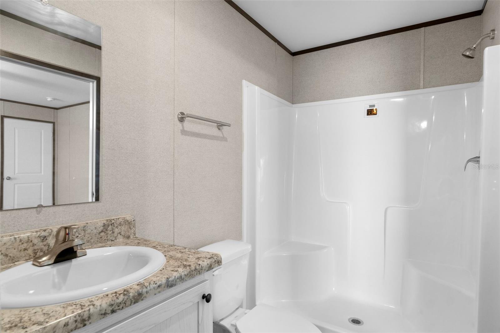 Image 20 of 36 For 5122 Miami Avenue