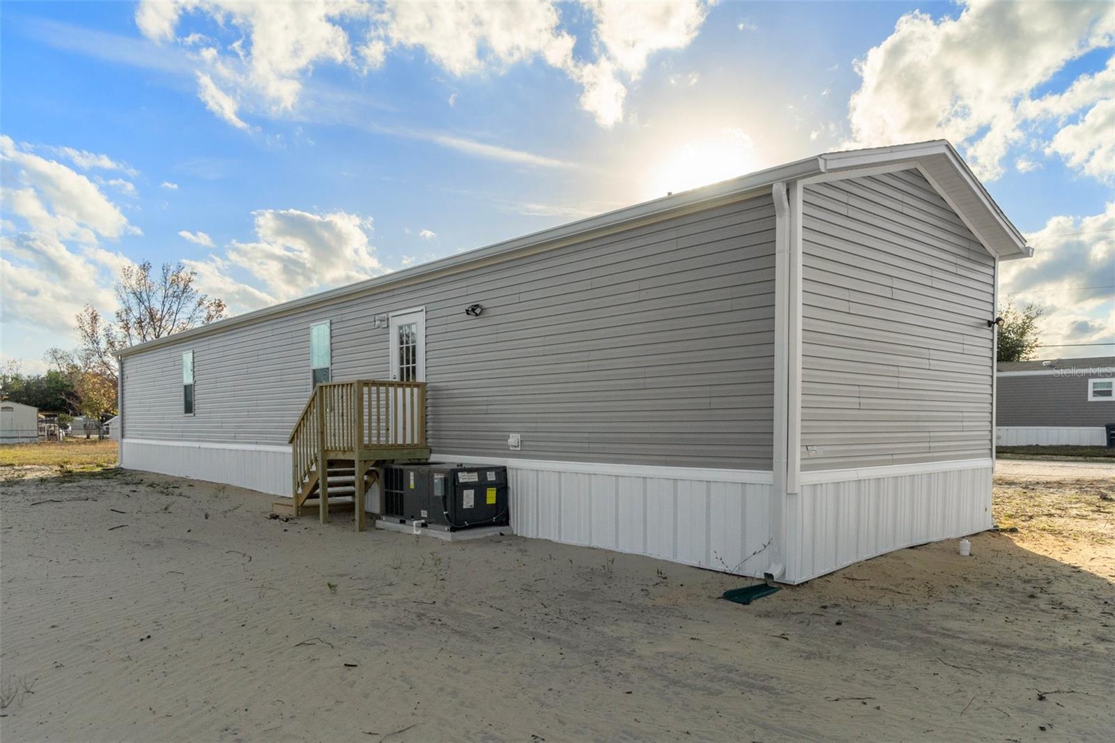 Image 31 of 36 For 5122 Miami Avenue