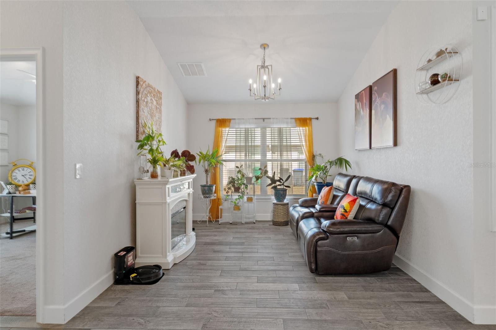 Image 13 of 30 For 1137 Brookfield Drive