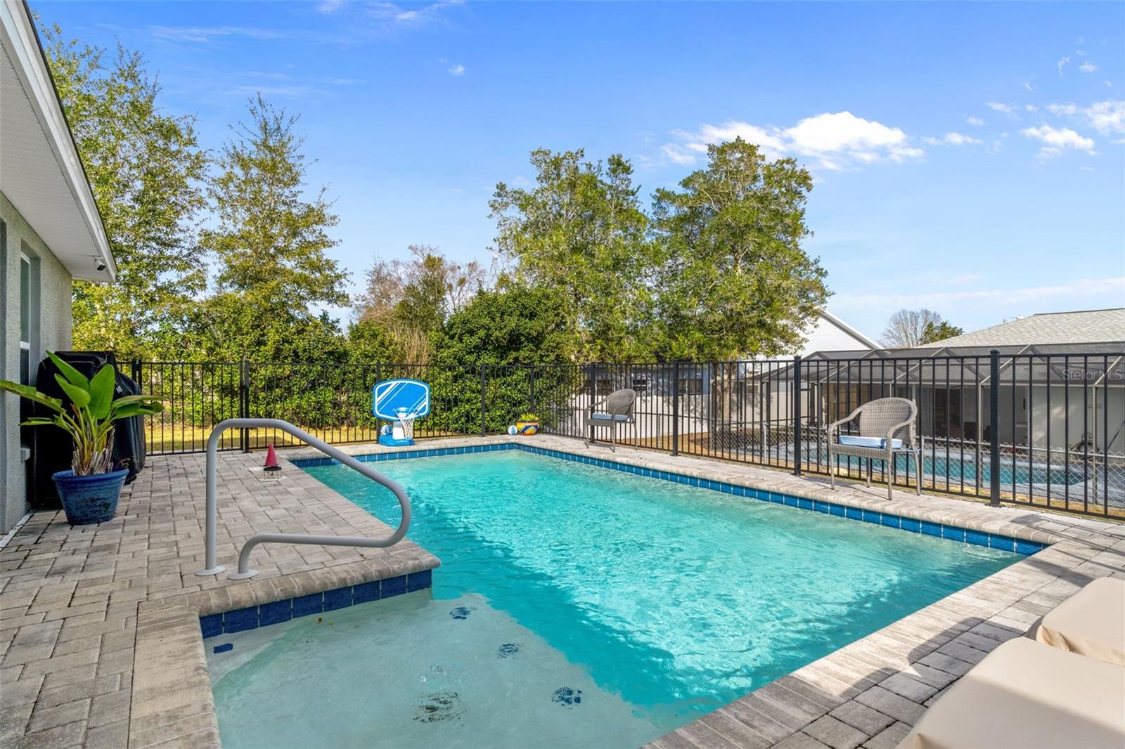 Image 25 of 30 For 1137 Brookfield Drive