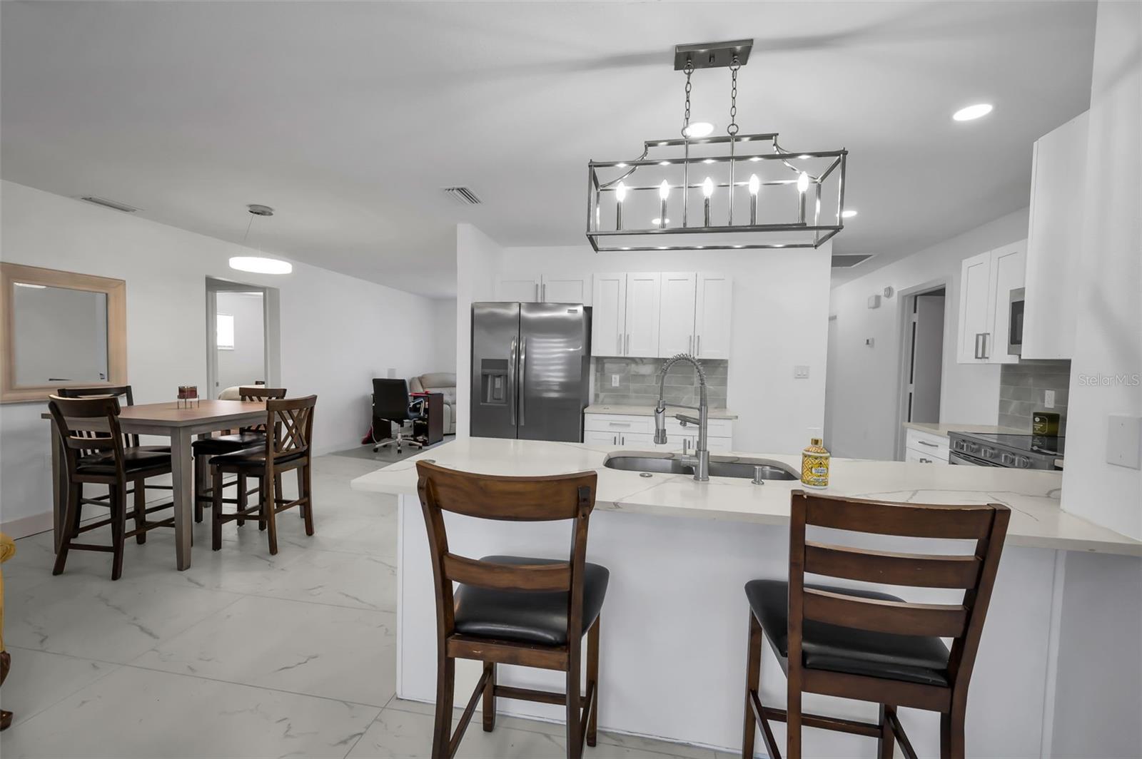 Image 5 of 18 For 11610 Bee Hive Lane