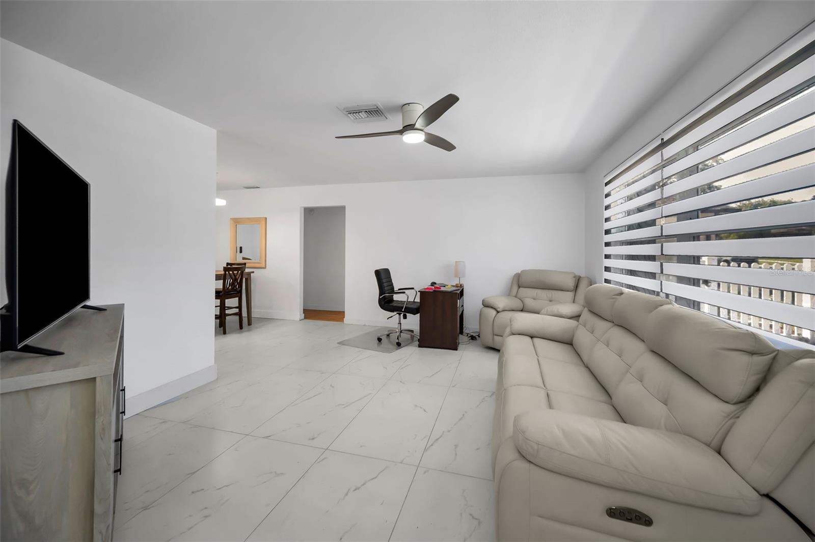 Image 7 of 18 For 11610 Bee Hive Lane