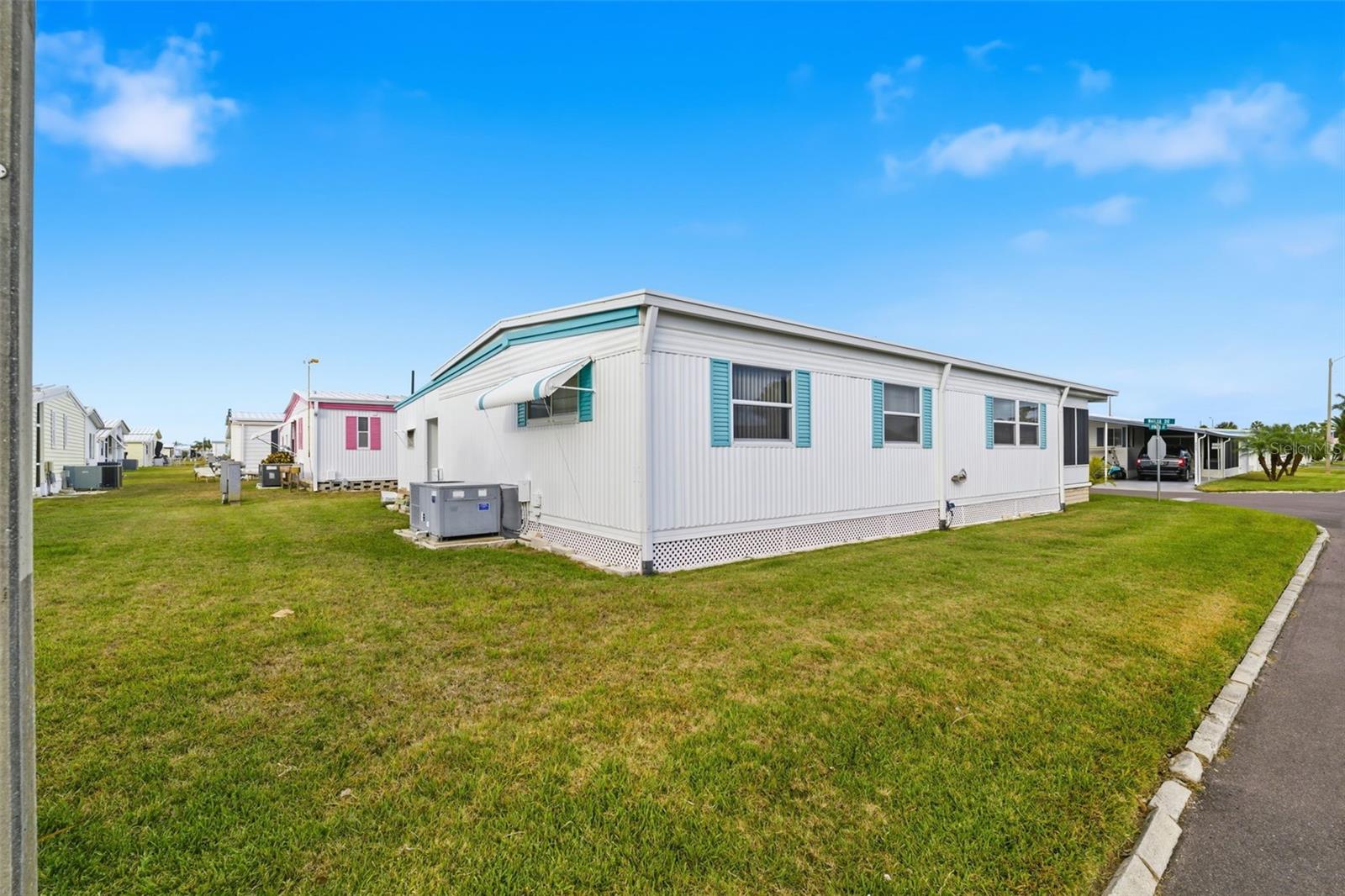 Image 18 of 21 For 2013 Wailua Drive