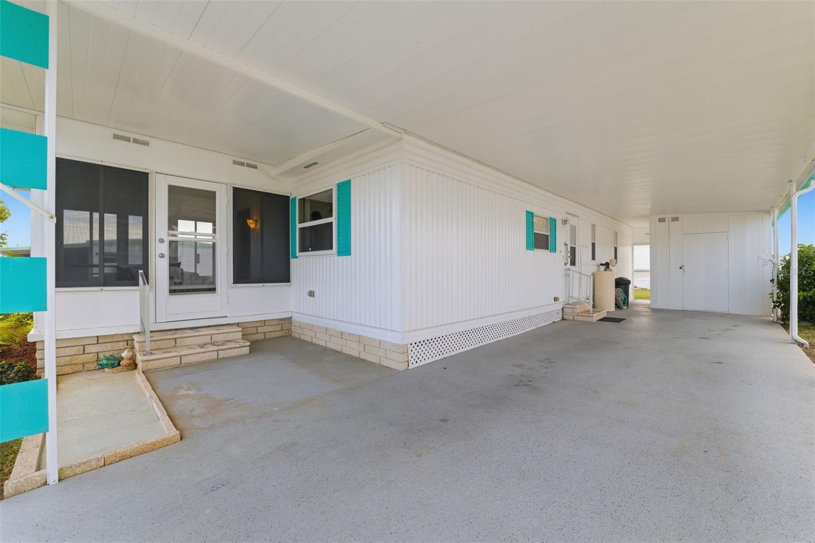 Image 3 of 21 For 2013 Wailua Drive