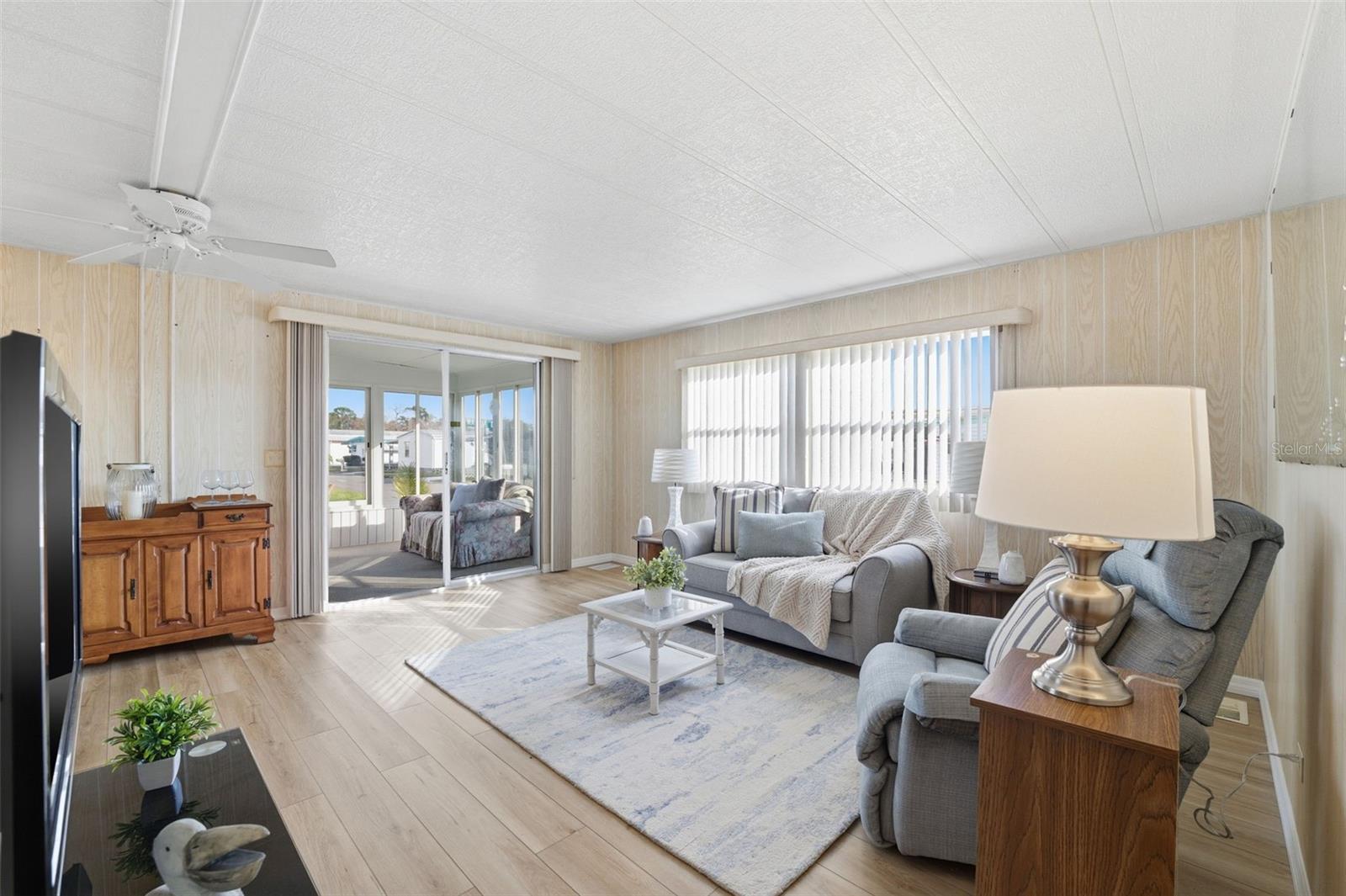 Image 6 of 21 For 2013 Wailua Drive