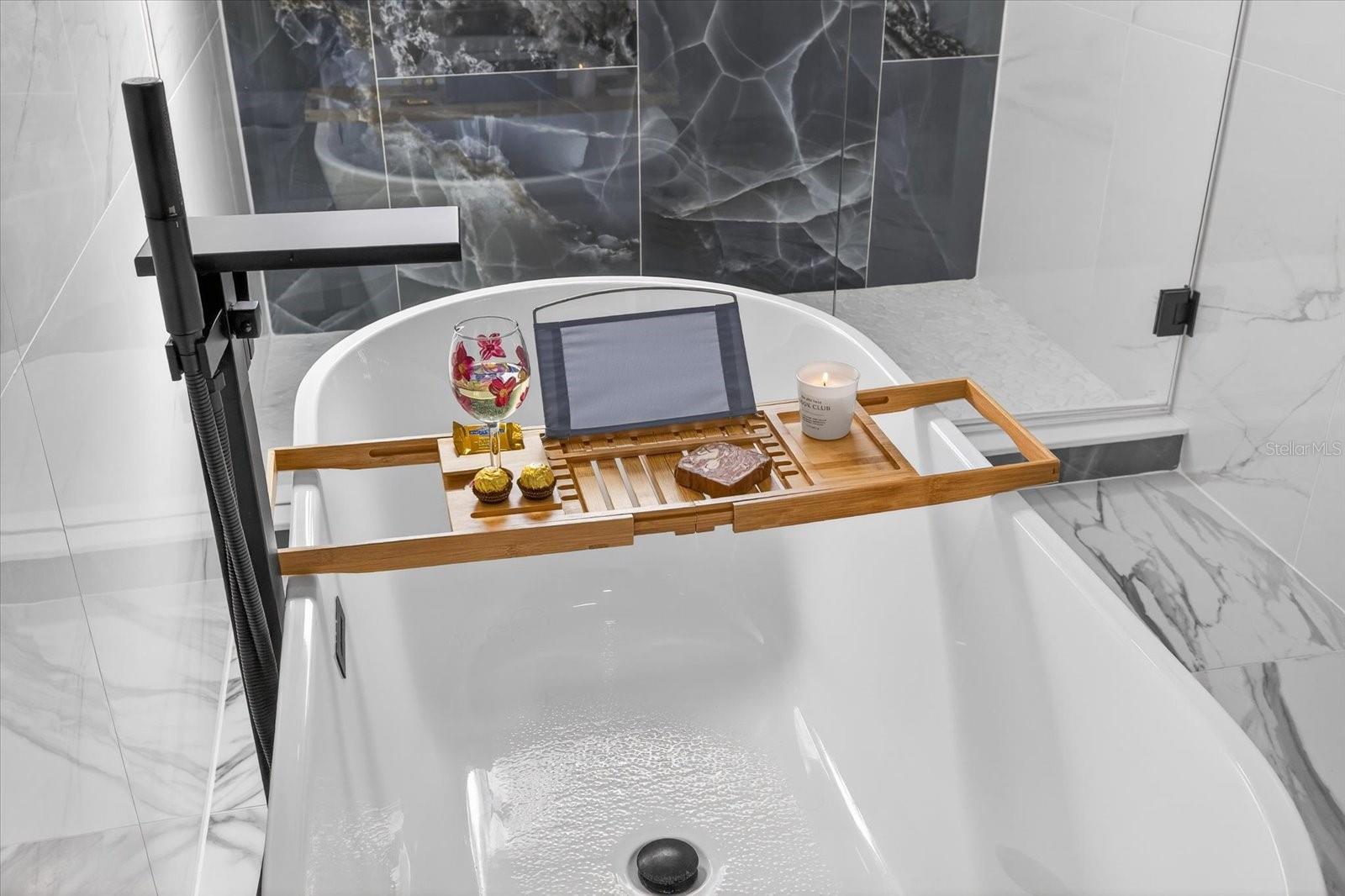 Image 18 of 67 For 5720 Redhawk Drive