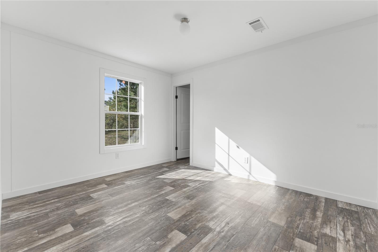 Image 23 of 29 For 16077 Bradenton Street