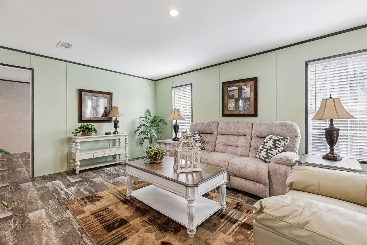 Image 6 of 29 For 16077 Bradenton Street