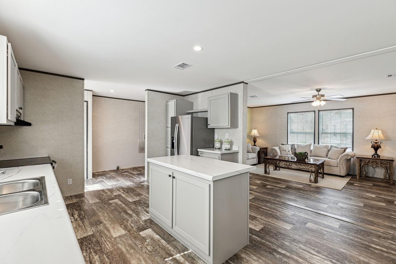 Image 7 of 29 For 16077 Bradenton Street