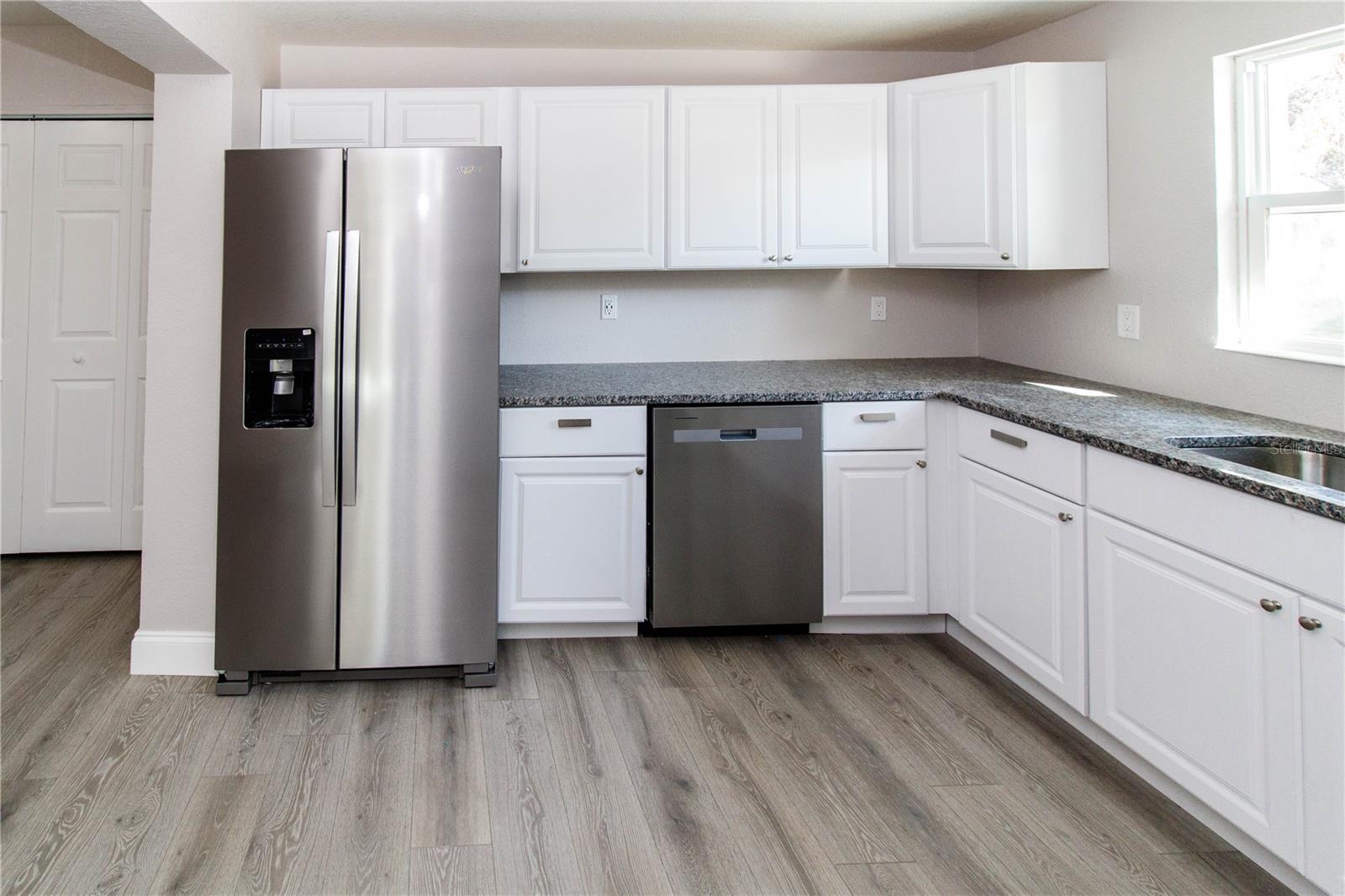 Image 16 of 36 For 7122 Astor Drive