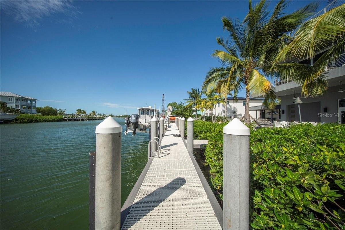 Image 25 of 85 For 118 Avenue E