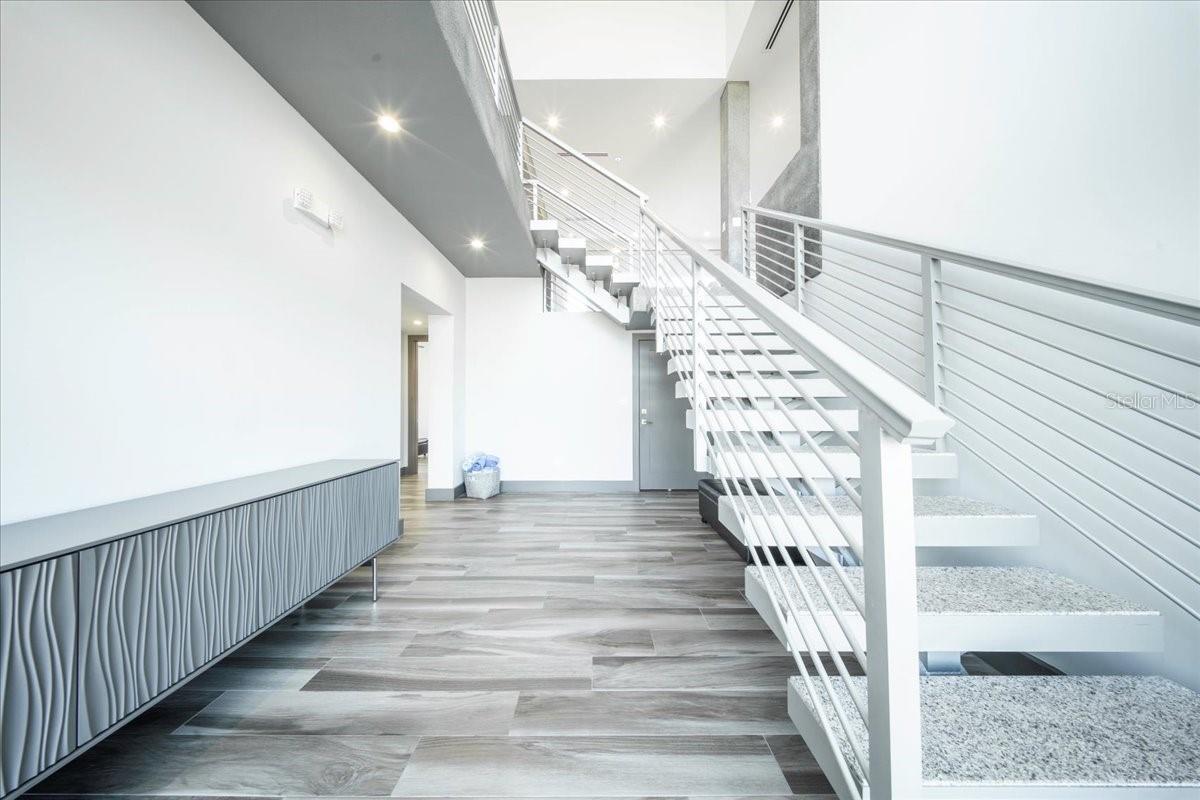 Image 37 of 85 For 118 Avenue E