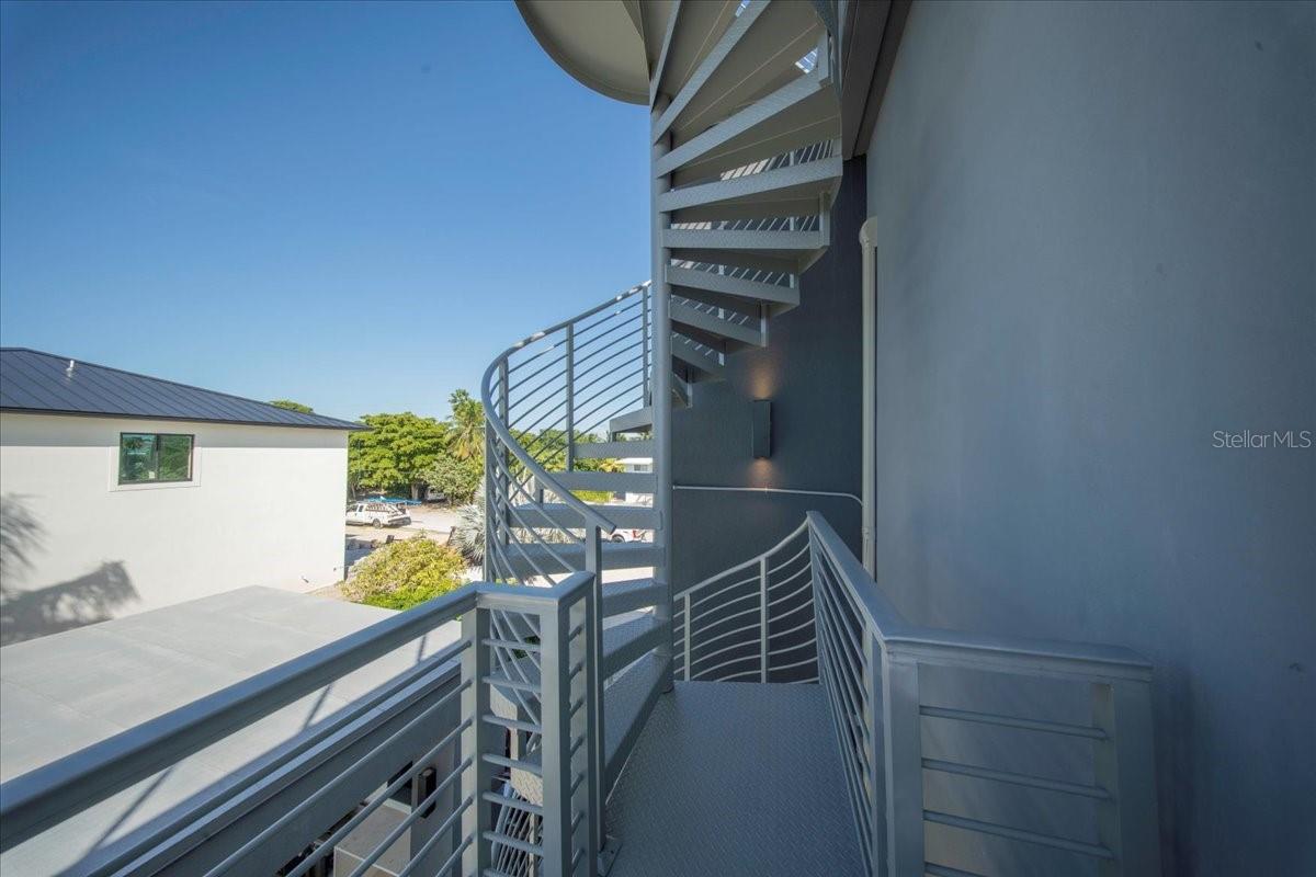 Image 59 of 85 For 118 Avenue E