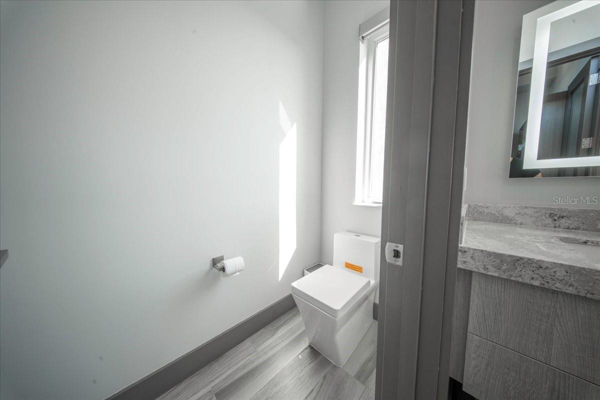 Image 69 of 85 For 118 Avenue E