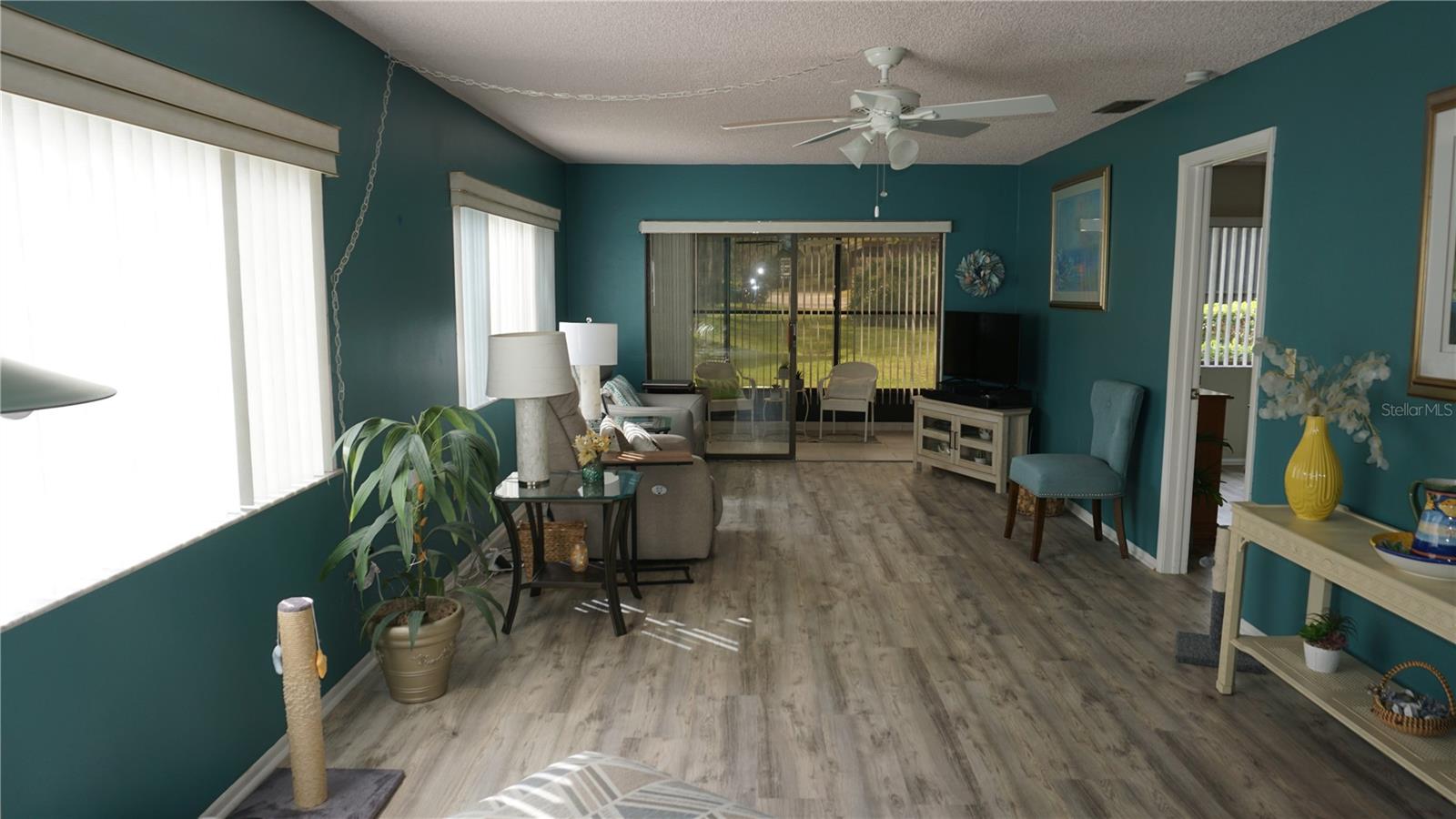 Image 14 of 37 For 12903 Wedgewood Way A