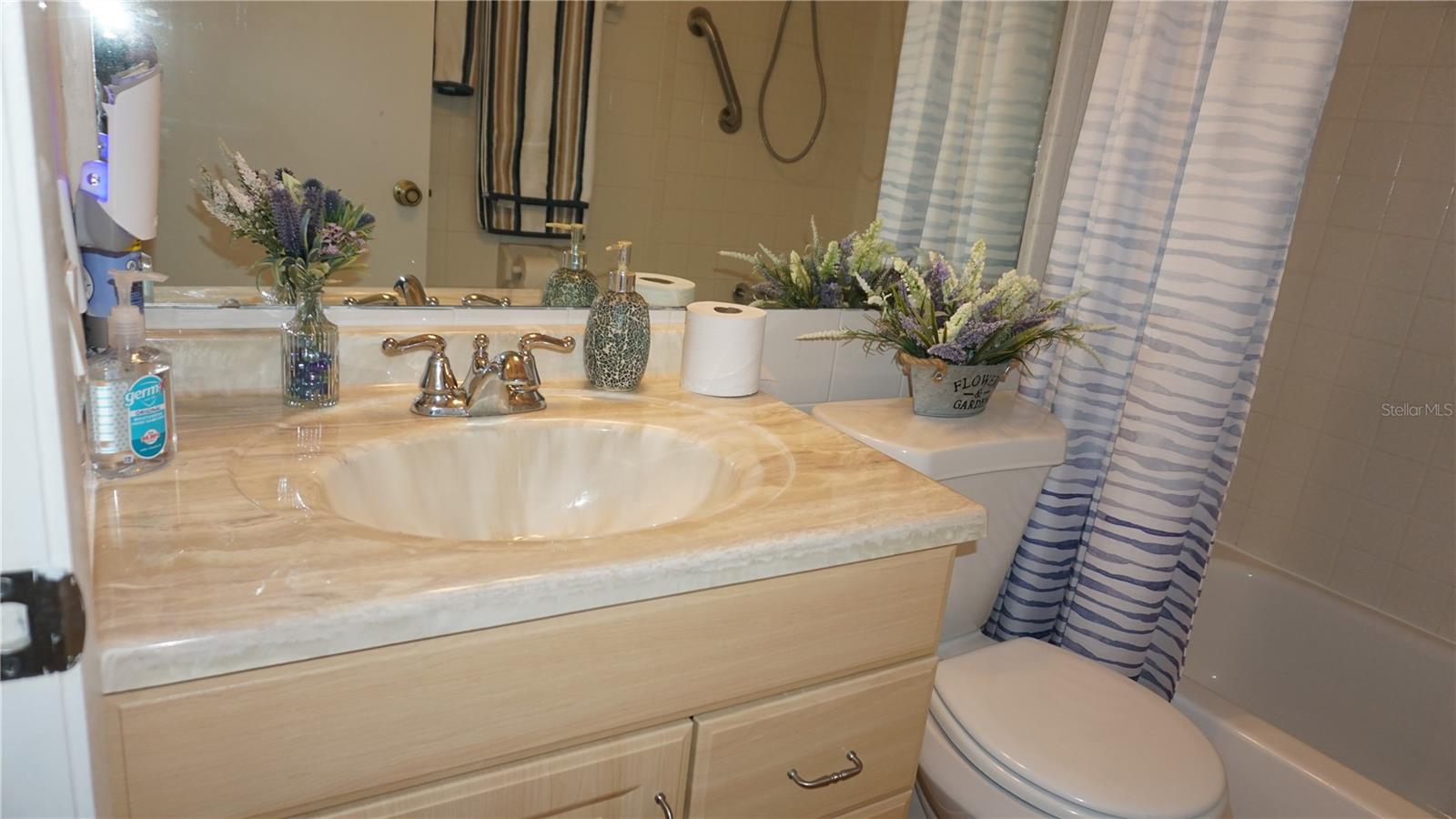 Image 24 of 37 For 12903 Wedgewood Way A