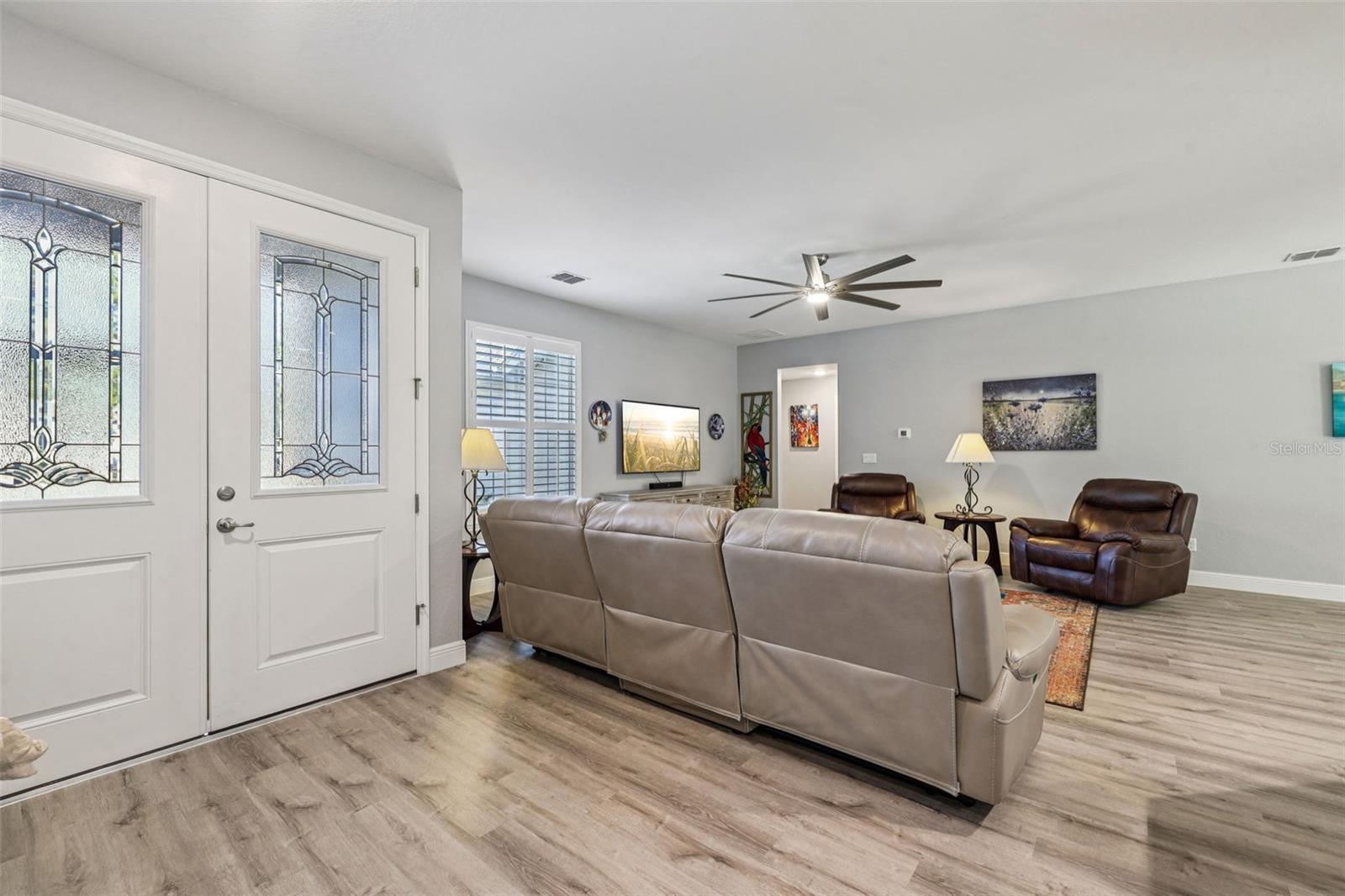 Image 13 of 66 For 11112 Rostock Road