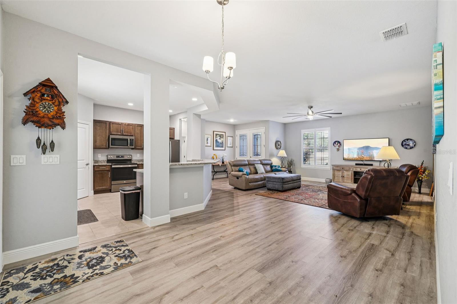 Image 15 of 66 For 11112 Rostock Road