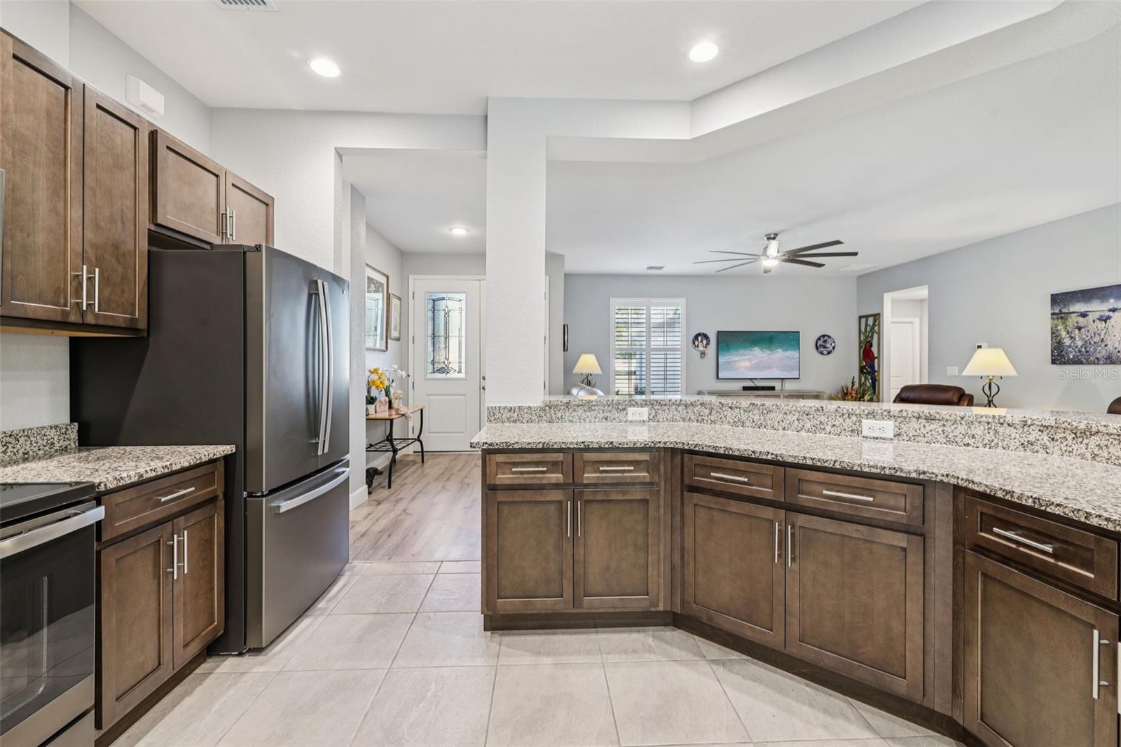 Image 18 of 66 For 11112 Rostock Road