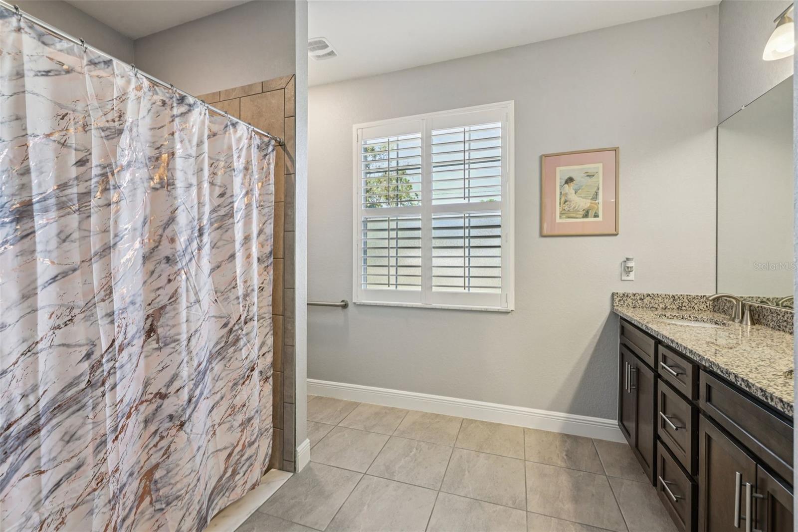 Image 25 of 66 For 11112 Rostock Road