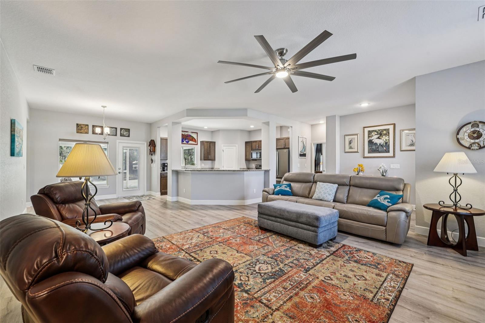 Image 8 of 66 For 11112 Rostock Road