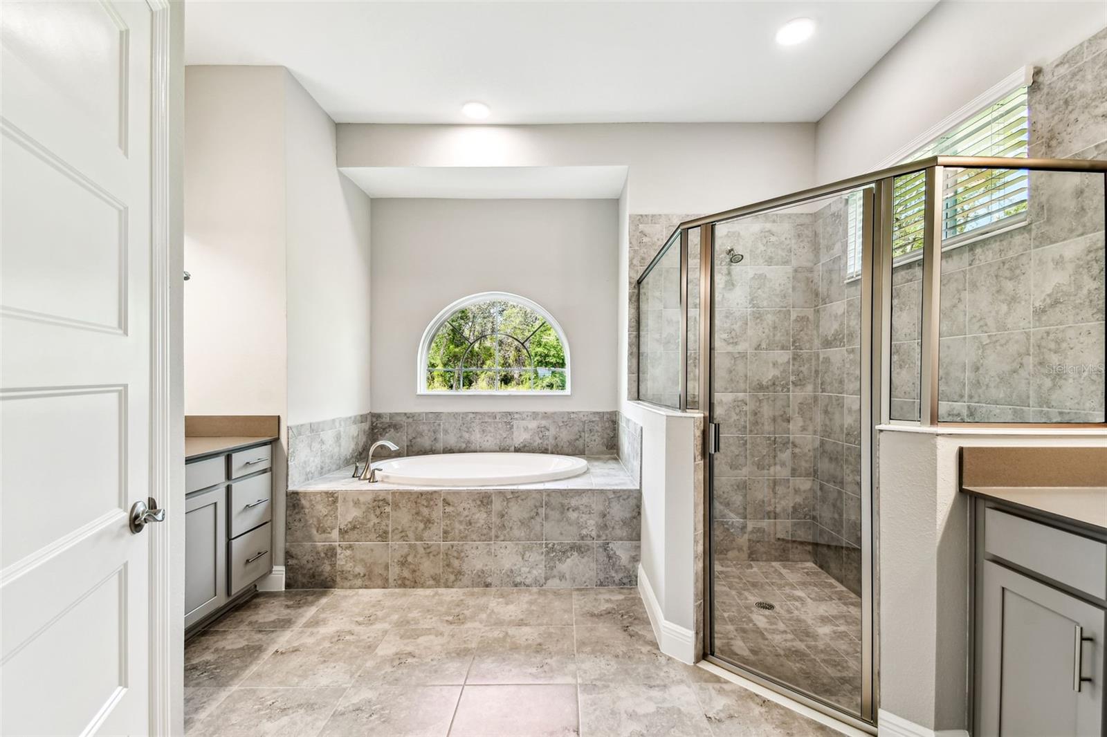 Image 10 of 13 For 12487 Hooker Road