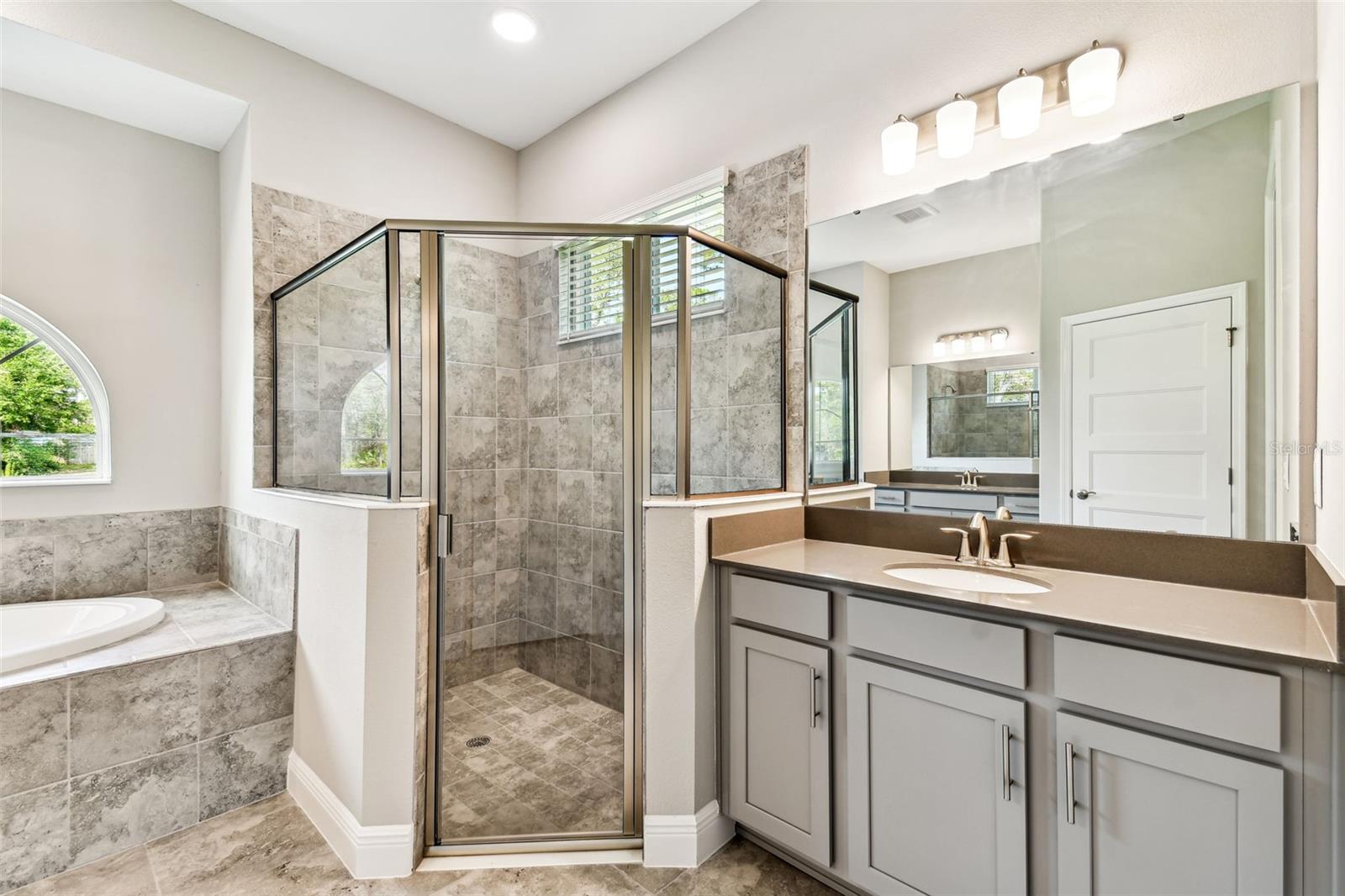 Image 11 of 13 For 12487 Hooker Road