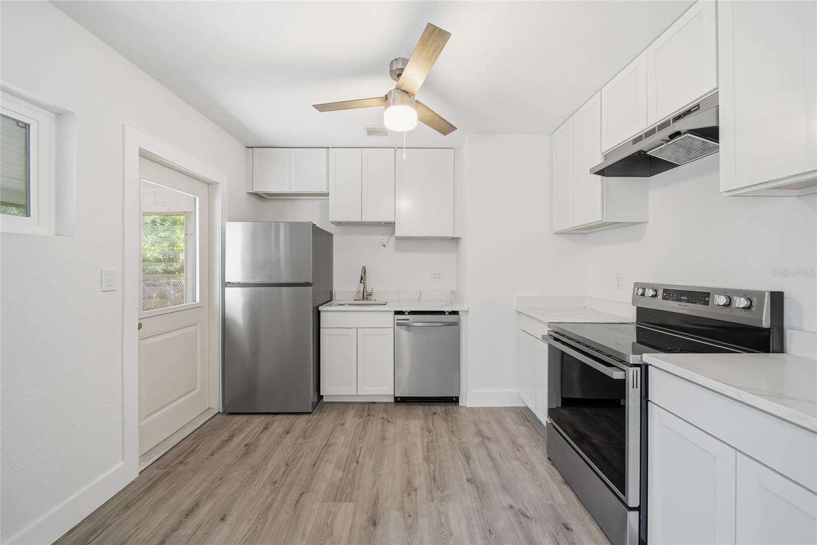 Image 12 of 34 For 204 22nd Street W