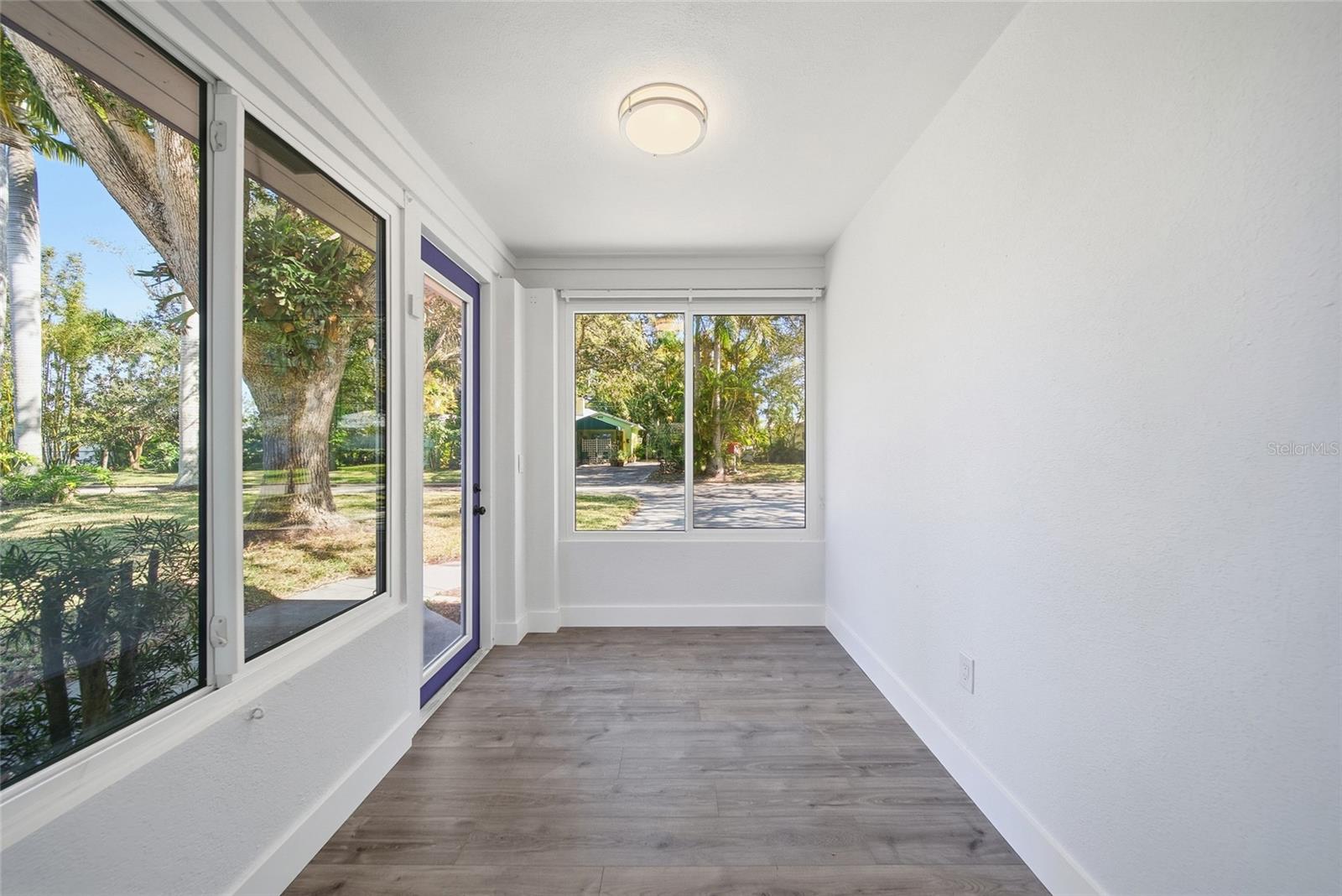 Image 21 of 34 For 204 22nd Street W