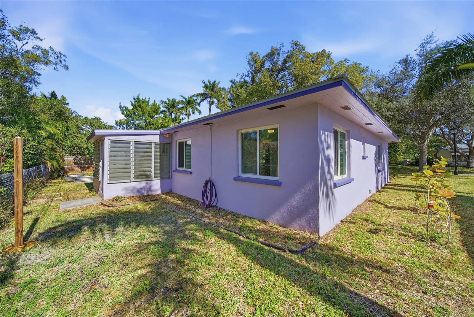 Image 25 of 34 For 204 22nd Street W