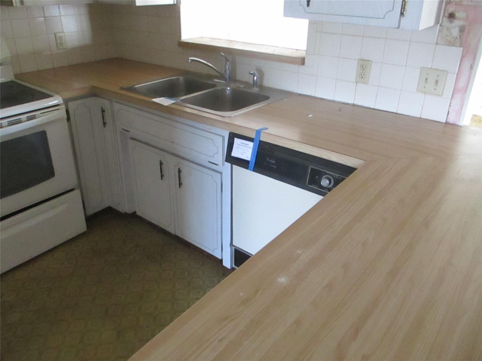 Image 11 of 16 For 7403 Heather Street