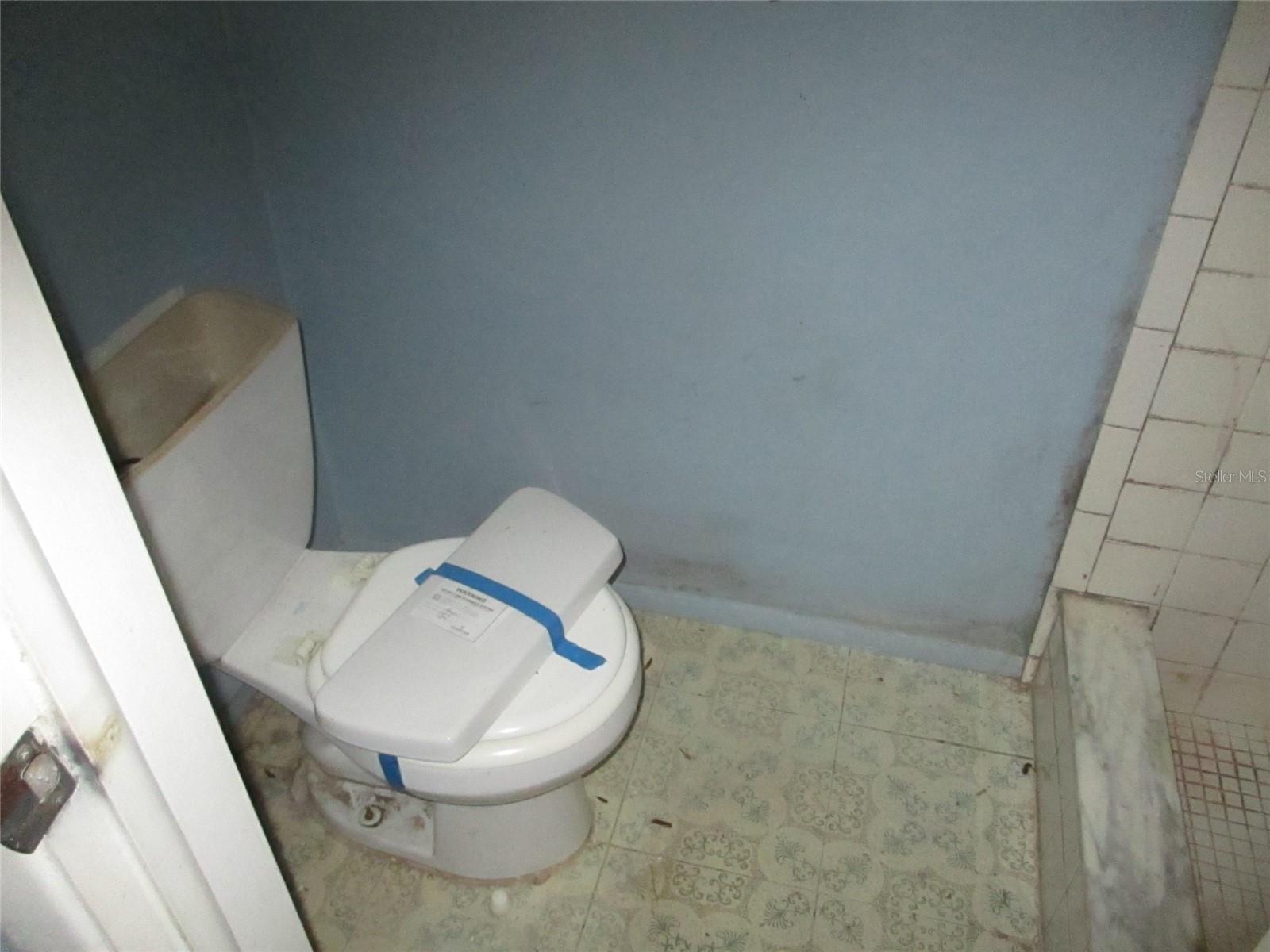 Image 9 of 16 For 7403 Heather Street