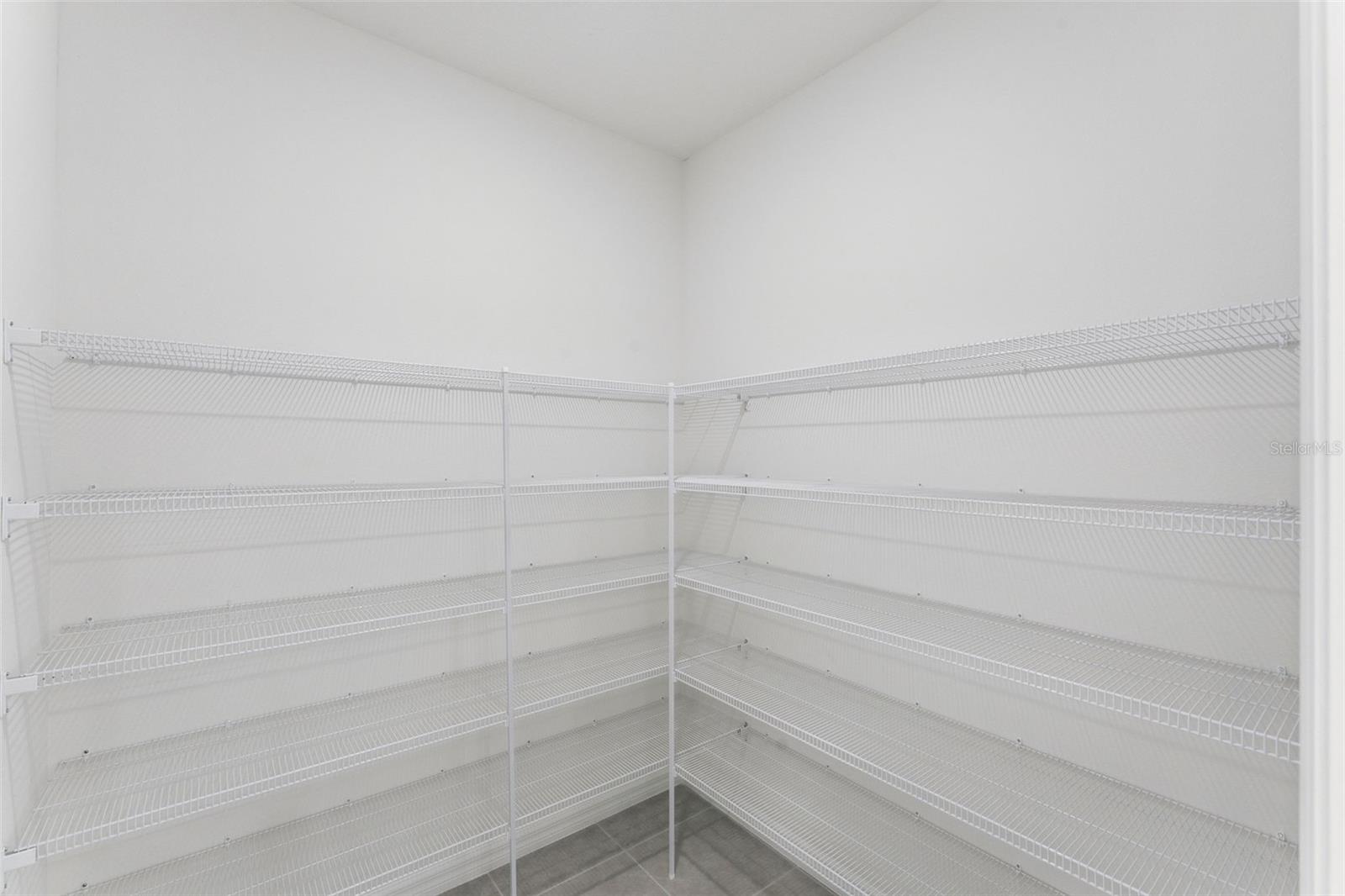 Image 16 of 24 For 770 Emerald Grove Drive