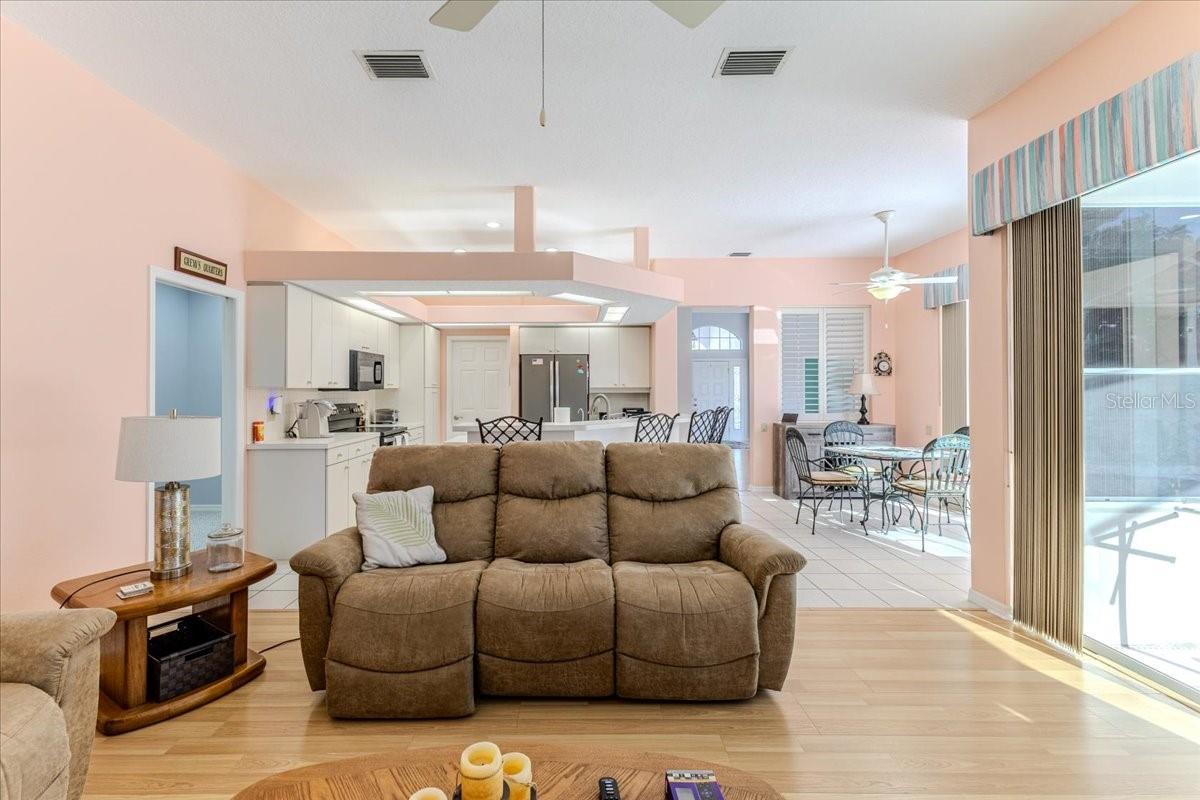 Image 27 of 70 For 9416 Ashley Drive