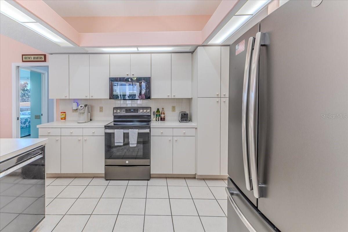 Image 31 of 70 For 9416 Ashley Drive