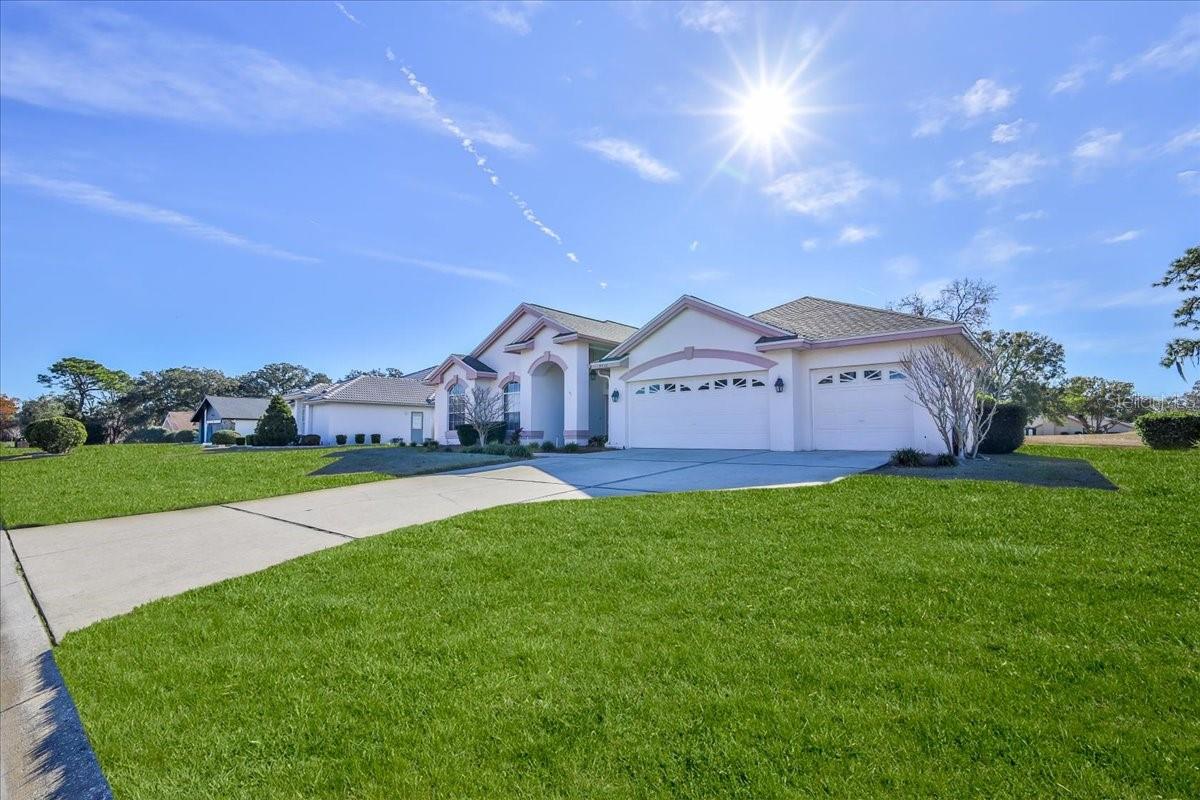 Image 4 of 70 For 9416 Ashley Drive