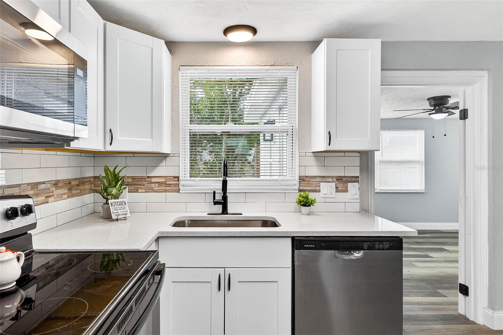 Image 6 of 18 For 6019 7th Avenue