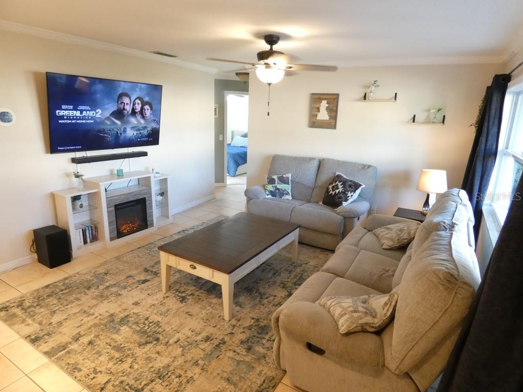 Image 3 of 25 For 1751 El Trinidad Drive E