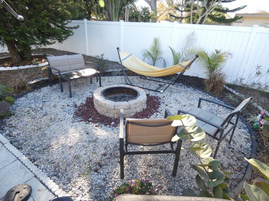 Image 8 of 25 For 1751 El Trinidad Drive E