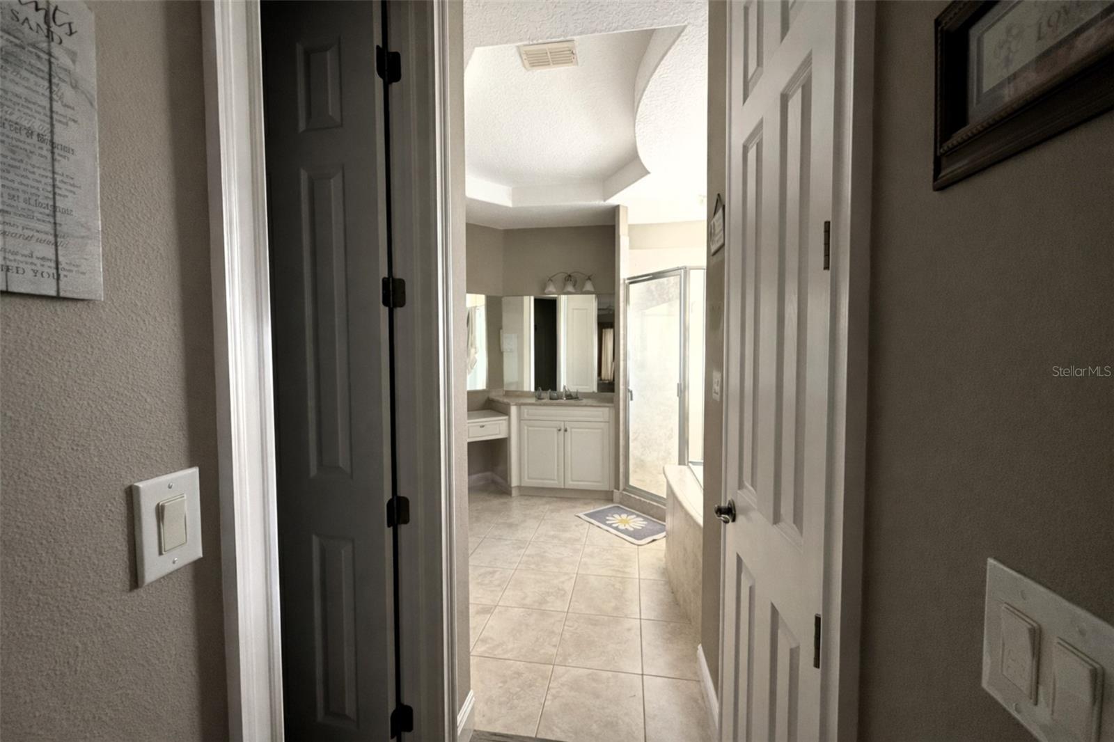 Image 17 of 33 For 10127 Tria Drive