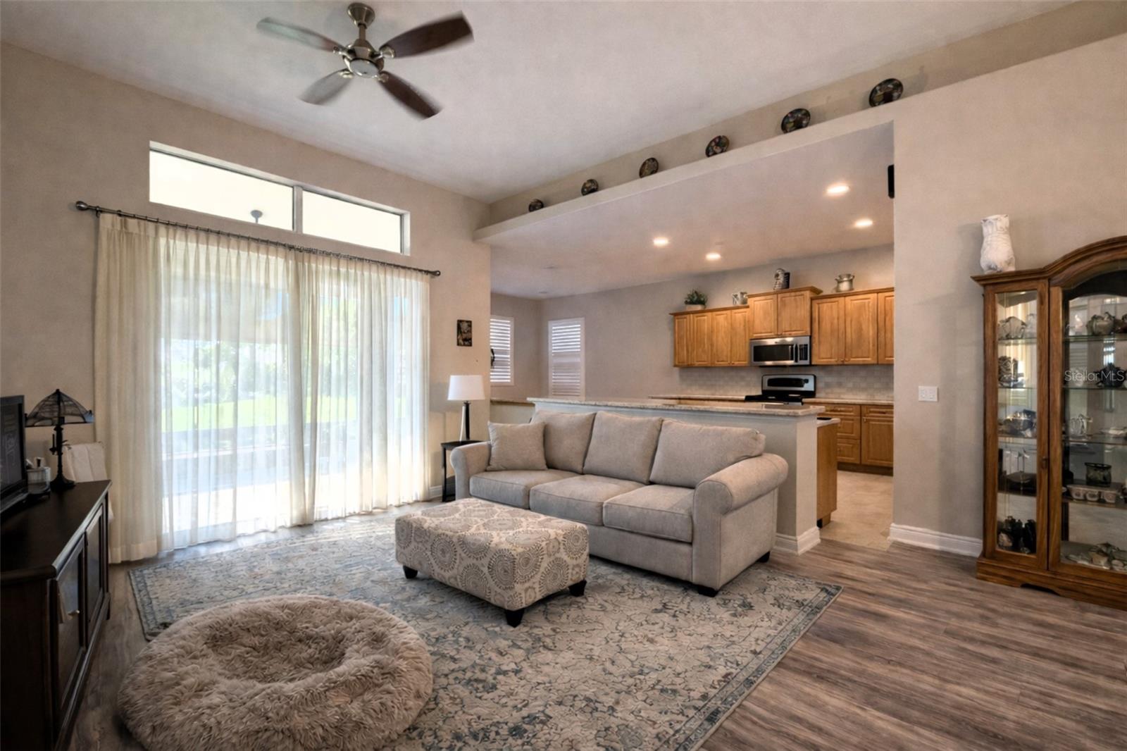 Image 7 of 33 For 10127 Tria Drive