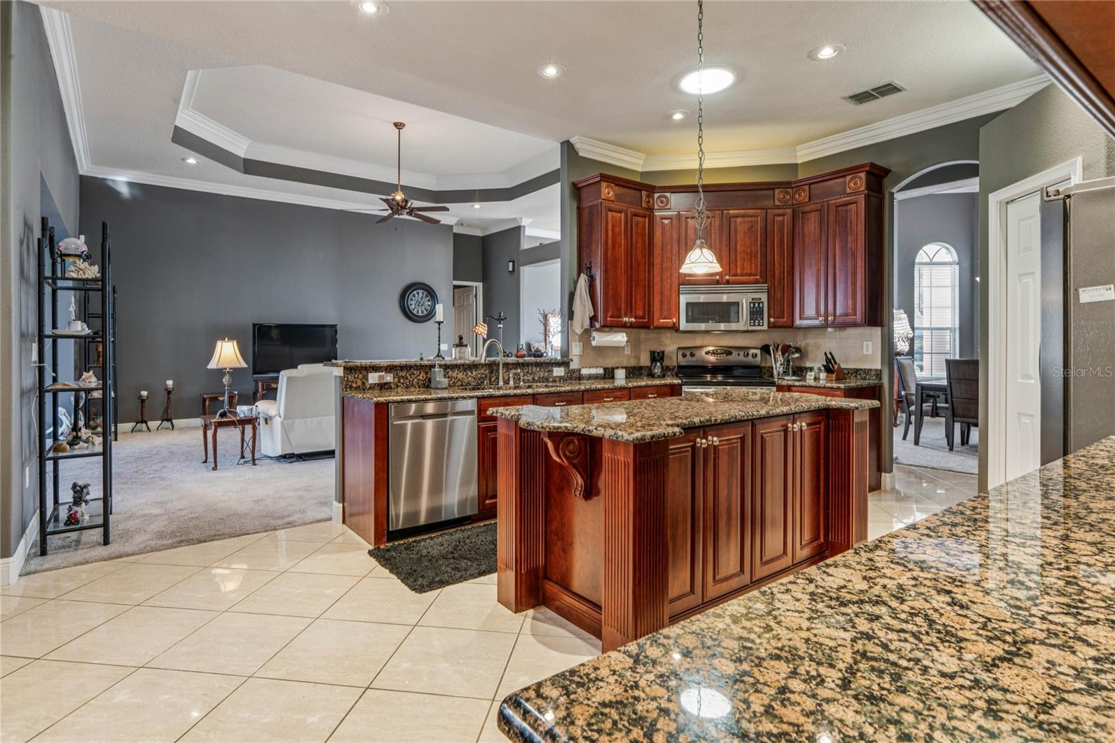 Image 19 of 77 For 275 Planter Road