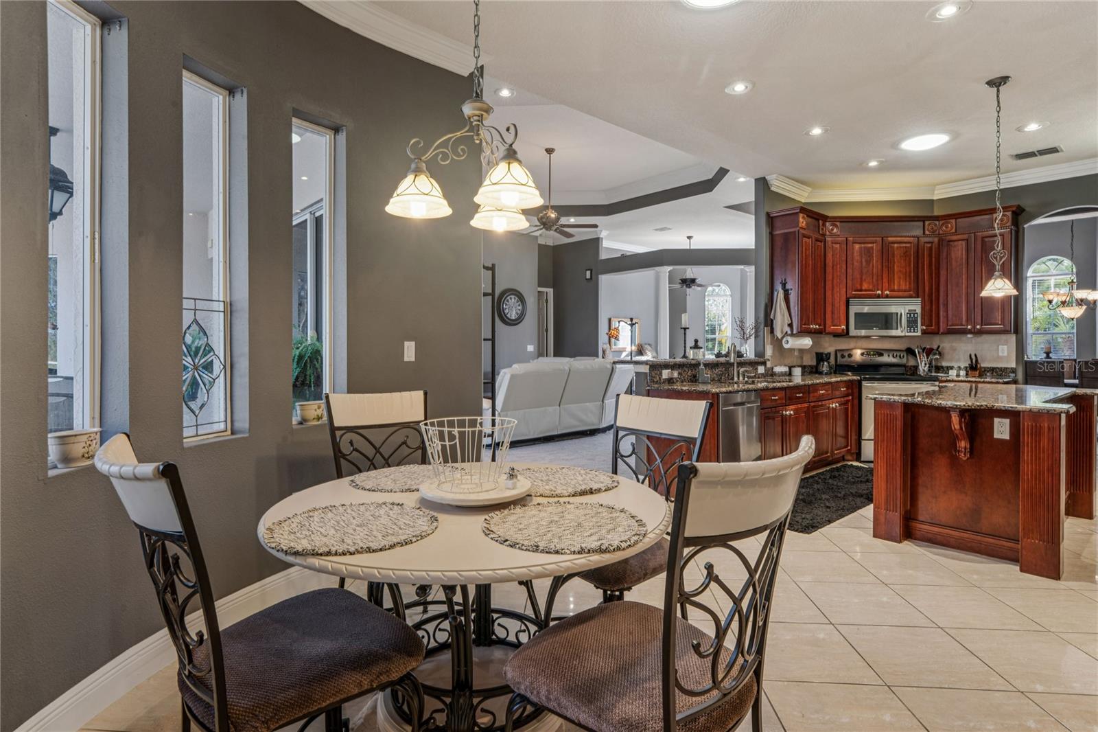 Image 21 of 77 For 275 Planter Road