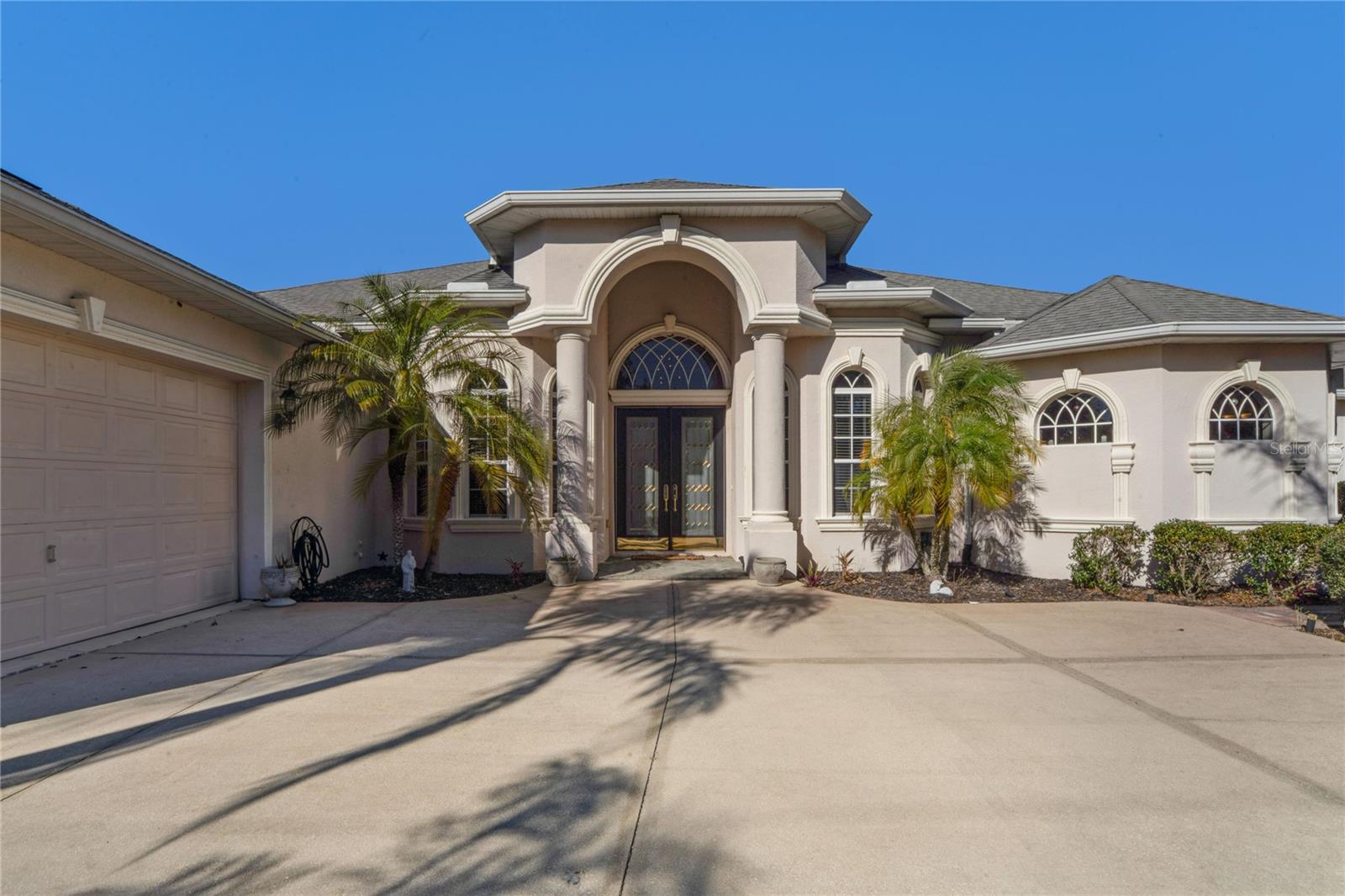 Image 4 of 77 For 275 Planter Road