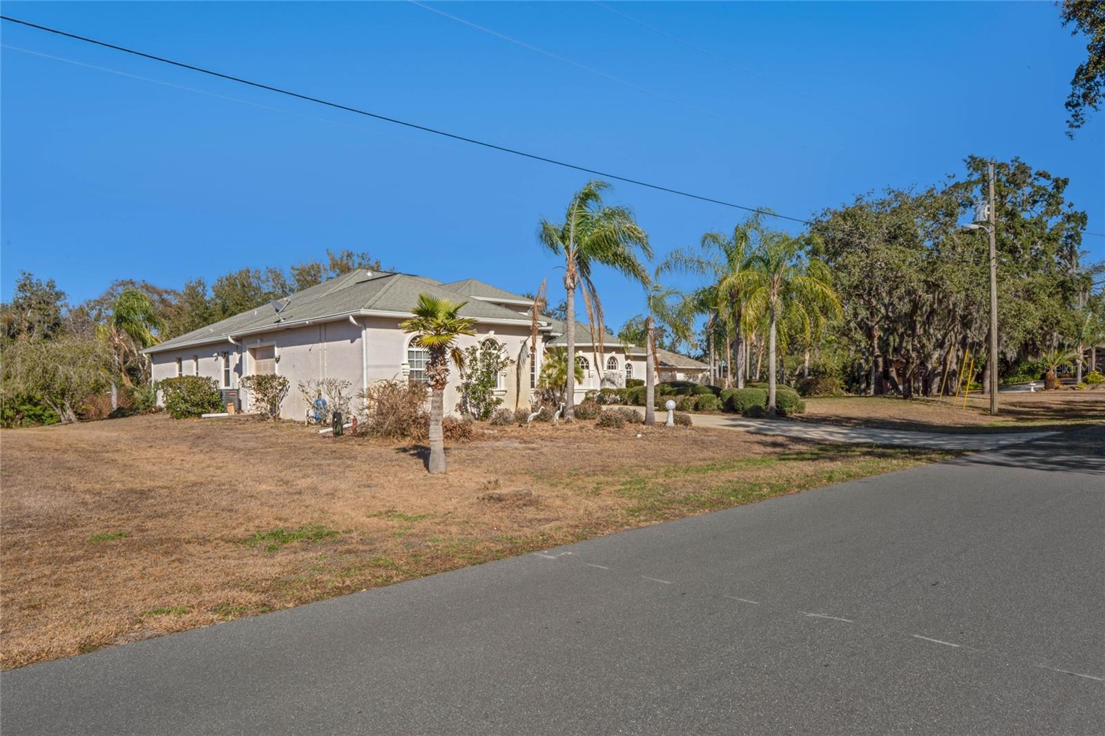 Image 64 of 77 For 275 Planter Road