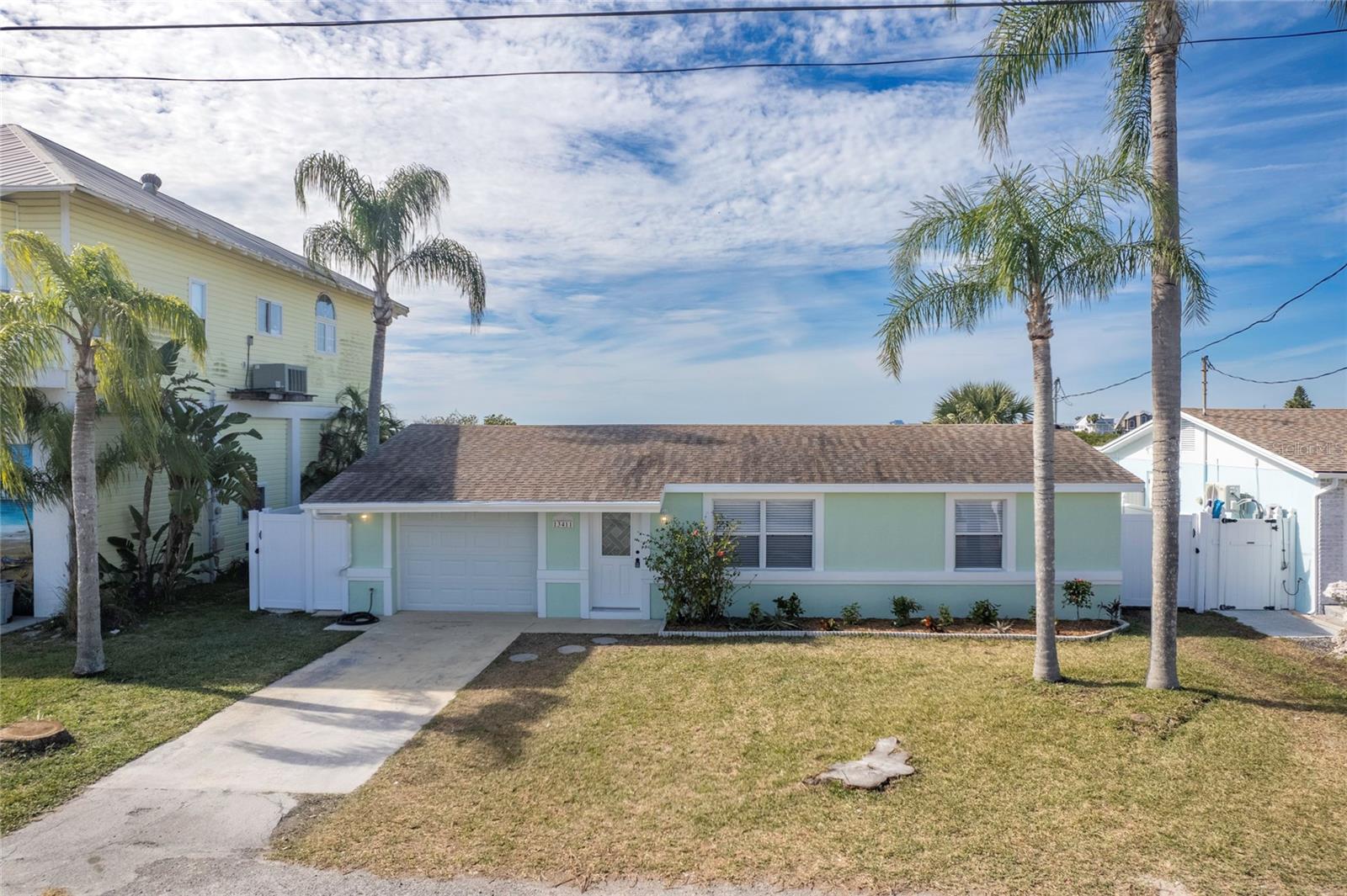 Image 13 of 51 For 13411 Starfish Drive