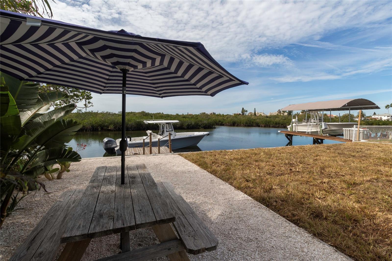 Image 5 of 51 For 13411 Starfish Drive